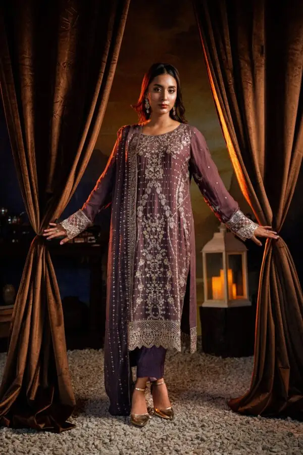 3PC Chiffon Thread Embroidered Suit in Lilac - Darakshan Desire (1)