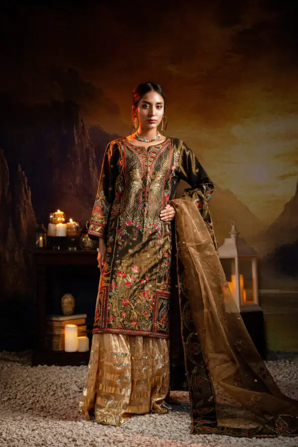 3PC Khaadi Mesuri Embroidered Suit in Black - Darakshan Desire (1)